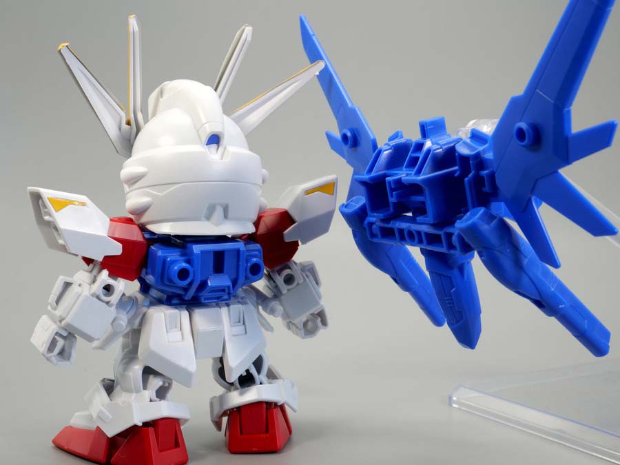 BB戦士ビルドストライクガンダム フルパッケージのガンプラレビュー画像です