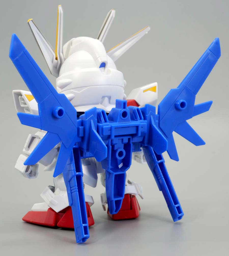 BB戦士ビルドストライクガンダム フルパッケージのガンプラレビュー画像です