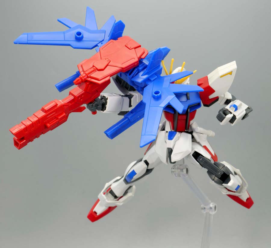 BB戦士ビルドストライクガンダム フルパッケージのガンプラレビュー画像です