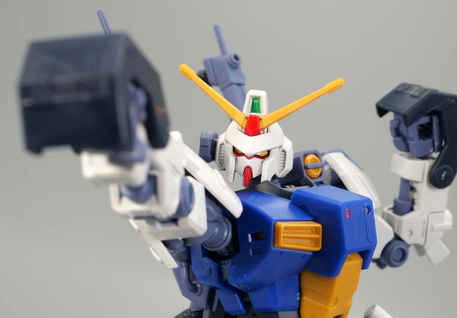 HG Dガンダムファーストのガンプラレビュー画像です