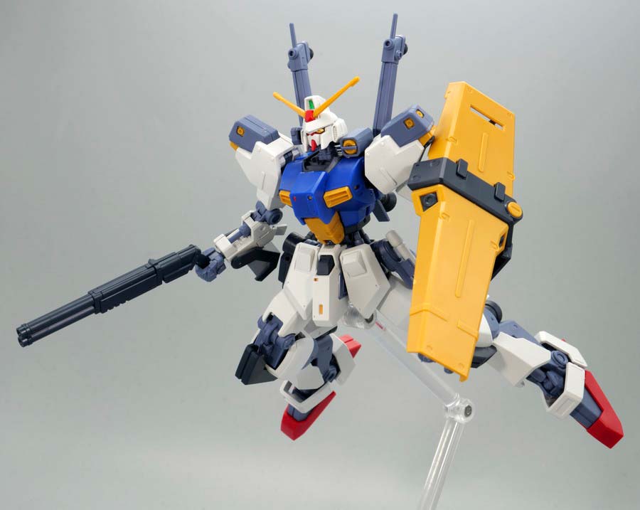 HG Dガンダムファーストのガンプラレビュー画像です