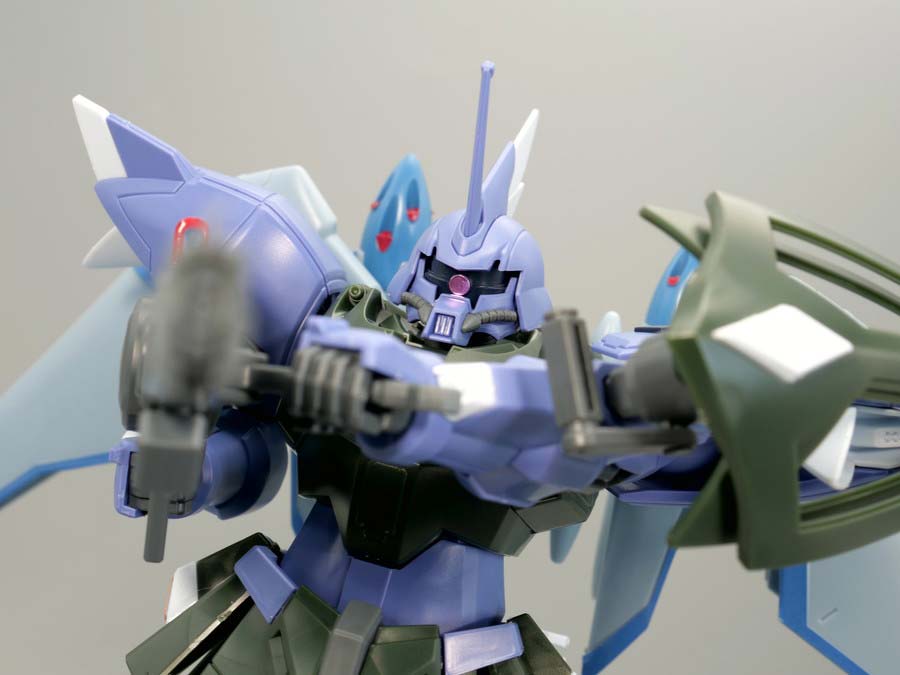 HGゲルググメナースのガンプラレビュー画像です