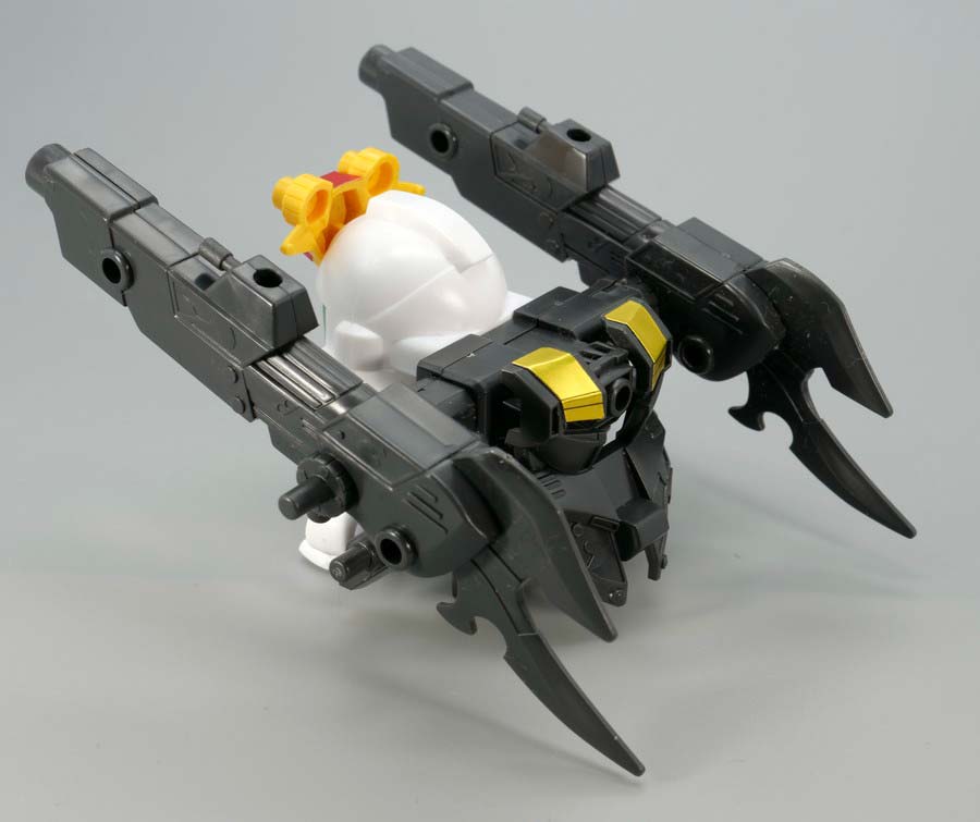 BB戦士 幼年軍師雷丸（ヨウネングンシイカズチマル）のガンプラレビュー画像です