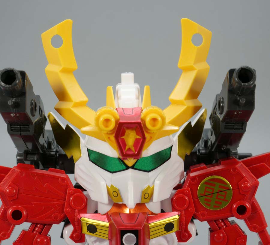 BB戦士 幼年軍師雷丸（ヨウネングンシイカズチマル）のガンプラレビュー画像です
