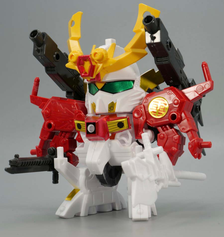 BB戦士 幼年軍師雷丸（ヨウネングンシイカズチマル）のガンプラレビュー画像です
