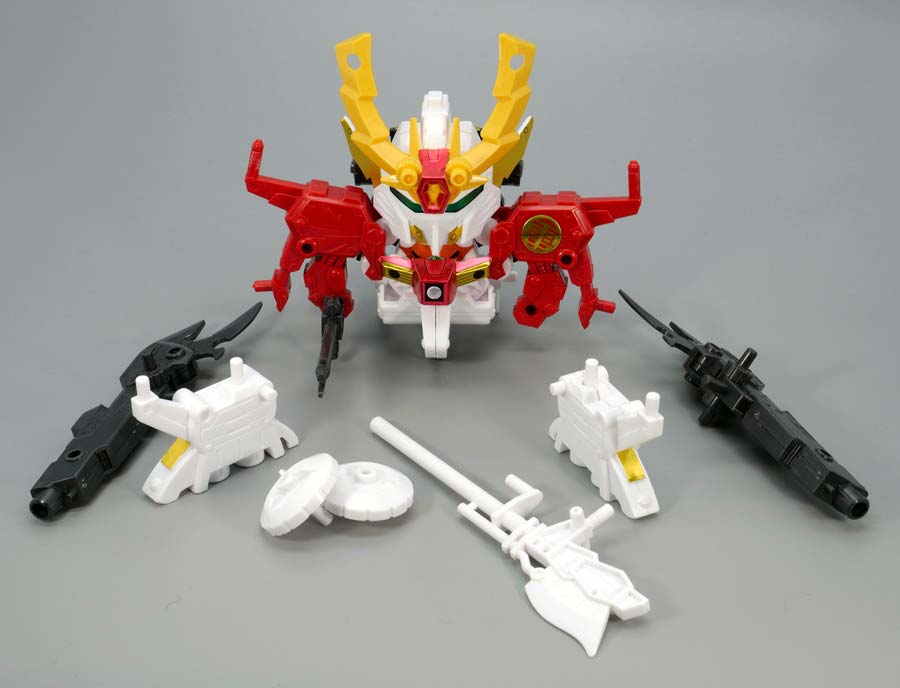 BB戦士 幼年軍師雷丸（ヨウネングンシイカズチマル）のガンプラレビュー画像です