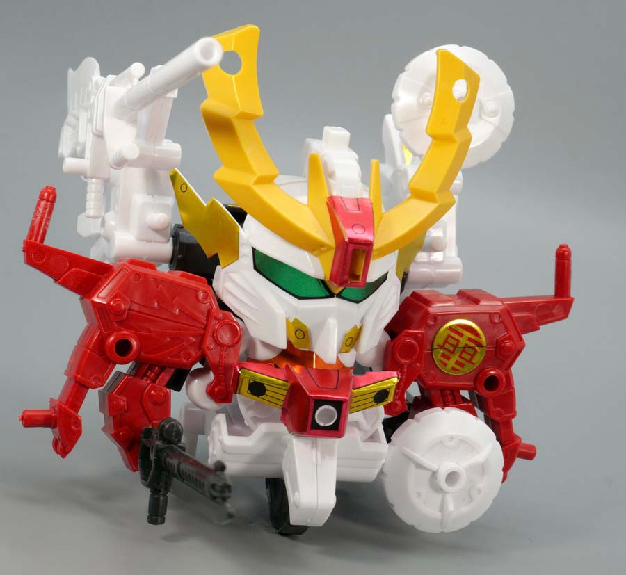 BB戦士 幼年軍師雷丸（ヨウネングンシイカズチマル）のガンプラレビュー画像です