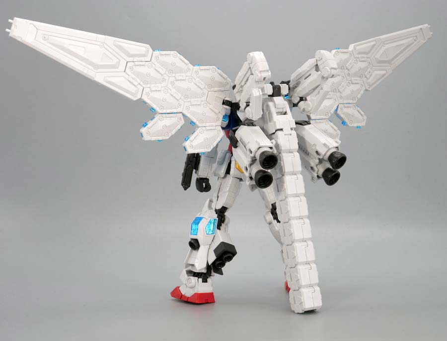 1/144 RX-78F00/Eガンダム（グラスフェザー装備）』のガンプラレビュー画像です