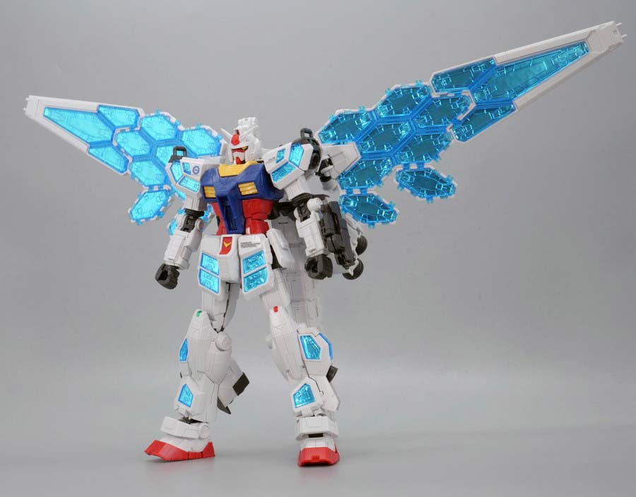 1/144 RX-78F00/Eガンダム（グラスフェザー装備）』のガンプラレビュー画像です