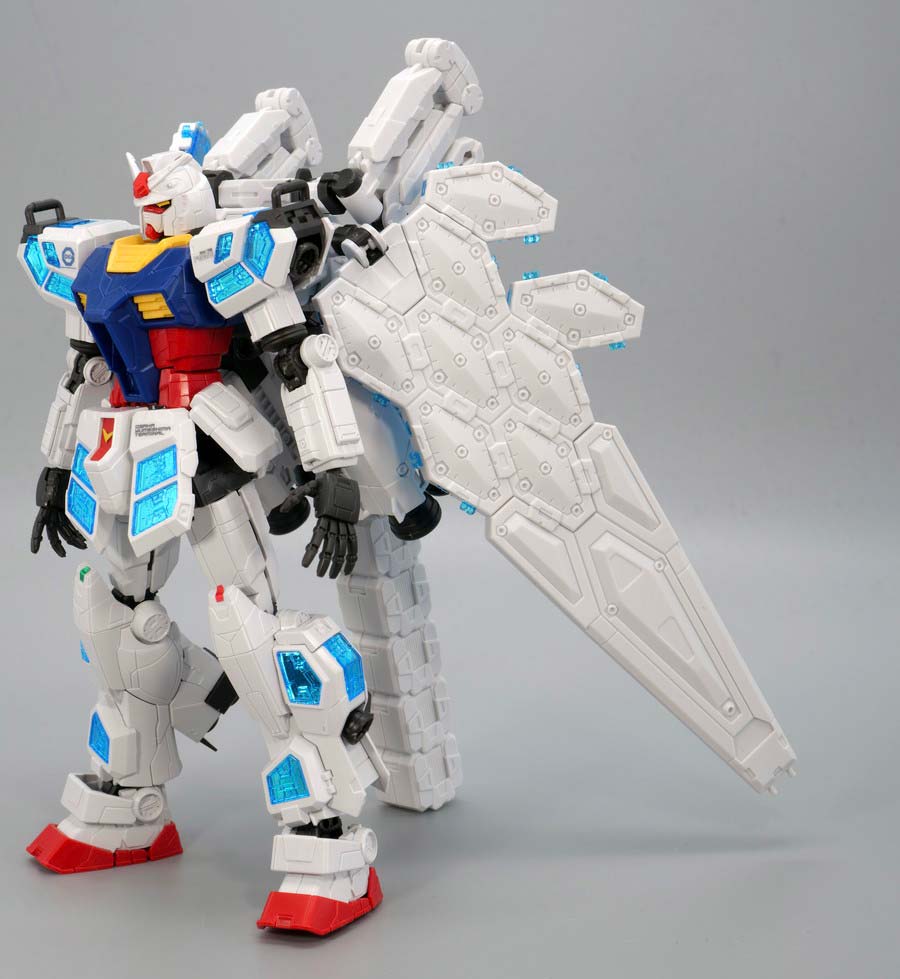1/144 RX-78F00/Eガンダム（グラスフェザー装備）』のガンプラレビュー画像です