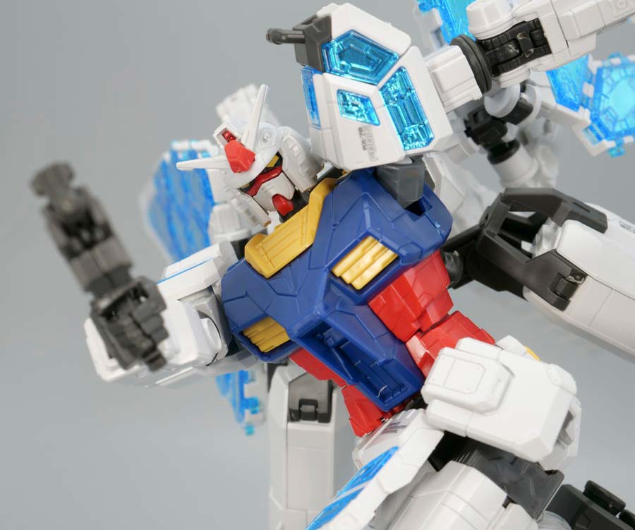 1/144 RX-78F00/Eガンダム（グラスフェザー装備）』のガンプラレビュー画像です