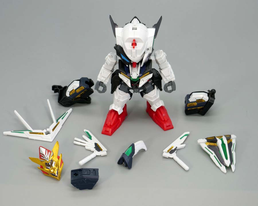 ジェネラルフォートレスへの合体方法のガンプラ画像です