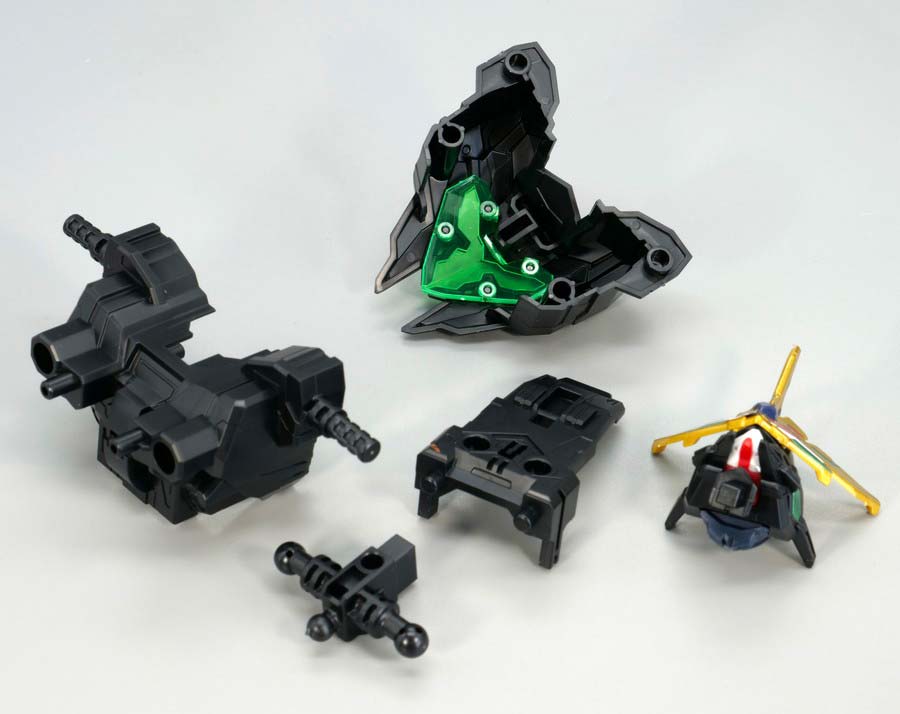 ジェネラルフォートレスへの合体方法のガンプラ画像です