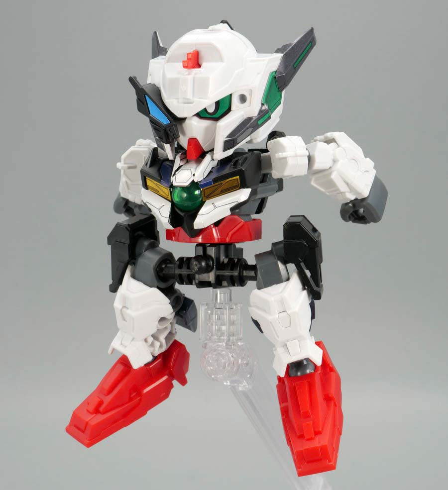 ジェネラルフォートレスへの合体方法のガンプラ画像です