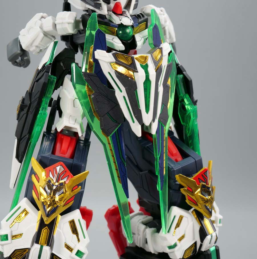 ジェネラルフォートレスへの合体方法のガンプラ画像です