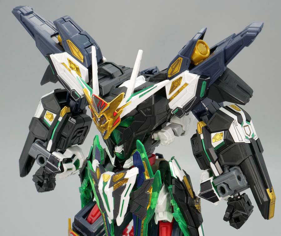 ジェネラルフォートレスへの合体方法のガンプラ画像です