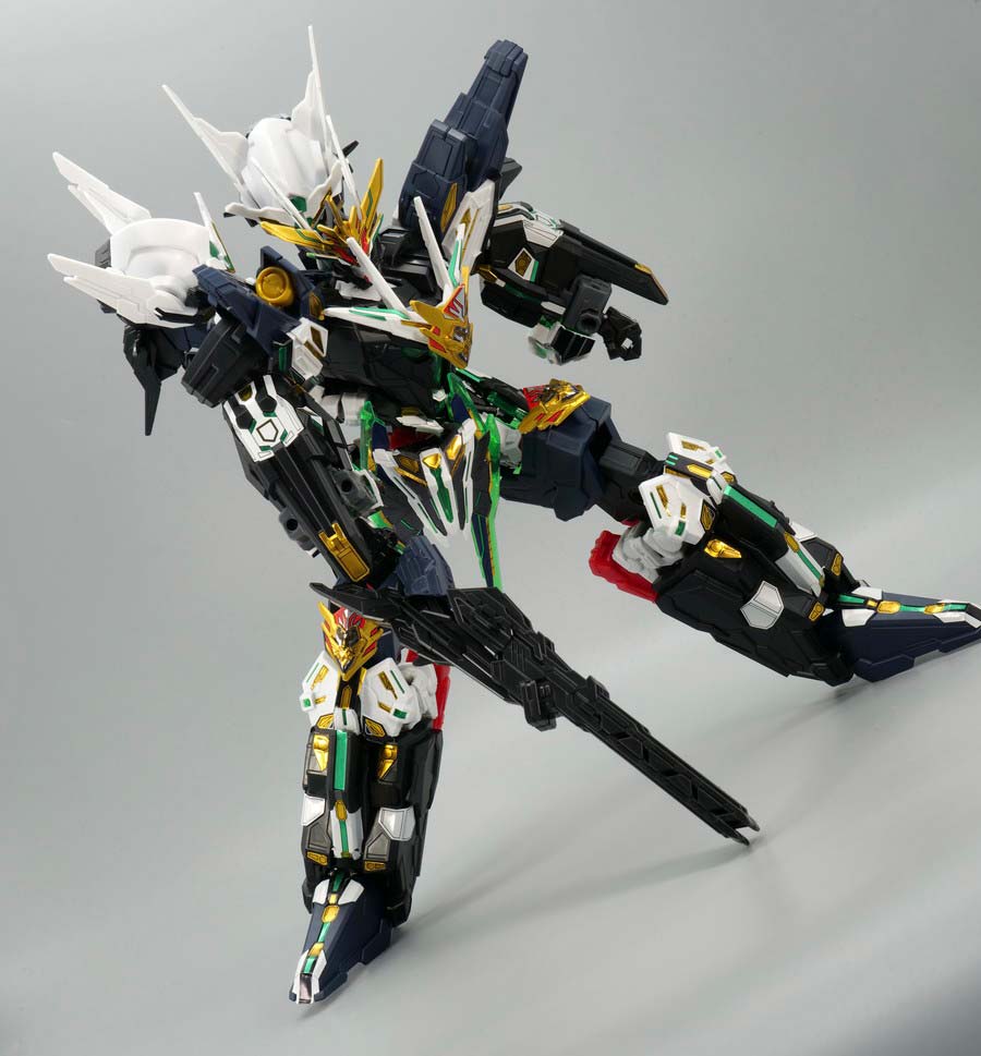 ジェネラルフォートレスへの合体方法のガンプラ画像です