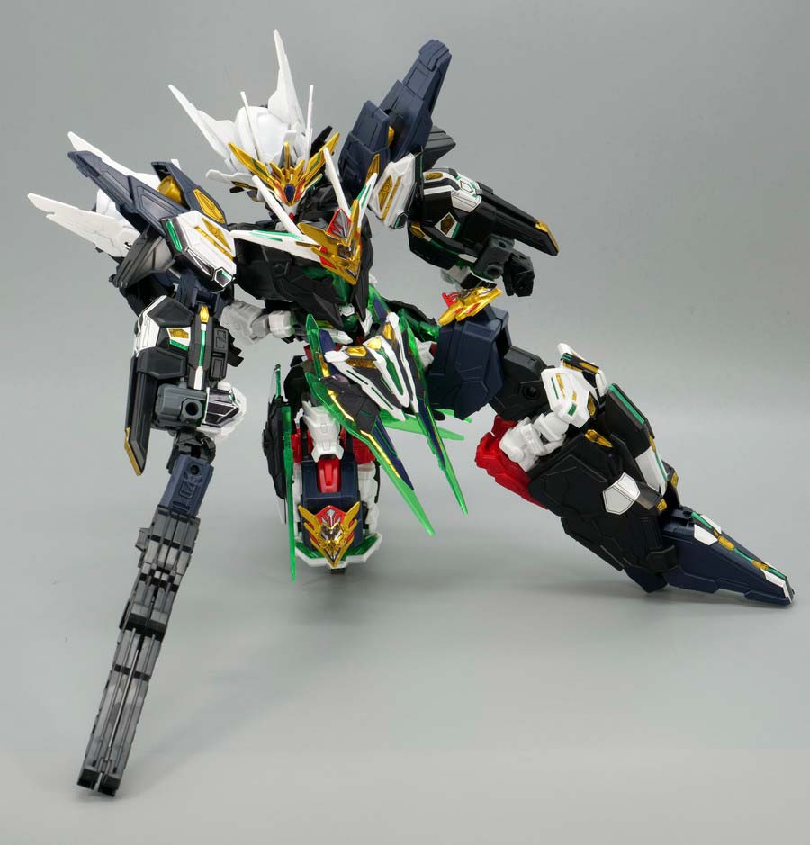 ジェネラルフォートレスへの合体方法のガンプラ画像です