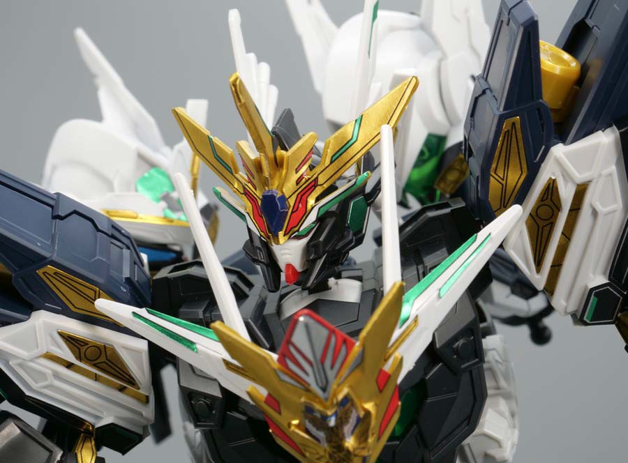 ジェネラルフォートレスへの合体方法のガンプラ画像です