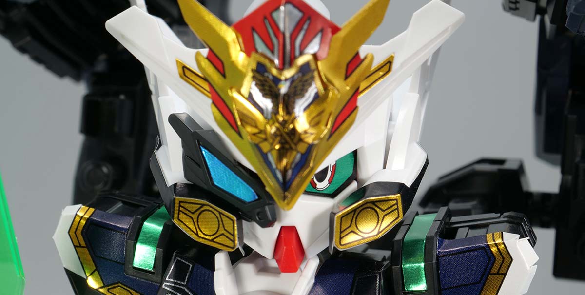 GFガンダムアストレア タイプ-Bのガンプラレビュー画像です
