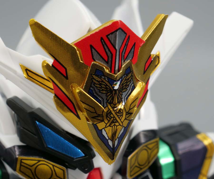 GFガンダムアストレア タイプ-Bのガンプラレビュー画像です