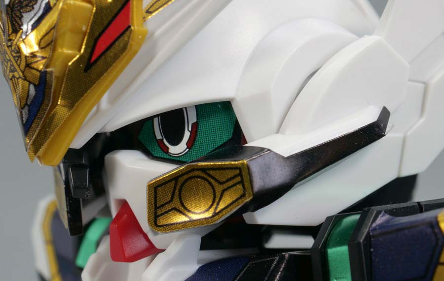 GFガンダムアストレア タイプ-Bのガンプラレビュー画像です