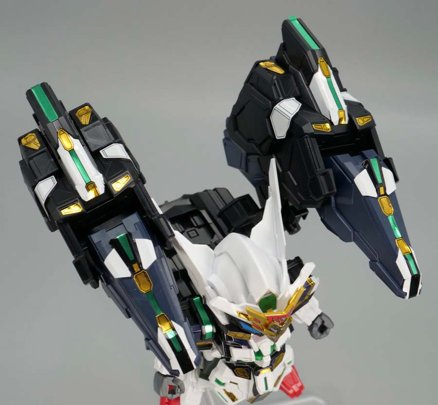 GFガンダムアストレア タイプ-Bのガンプラレビュー画像です