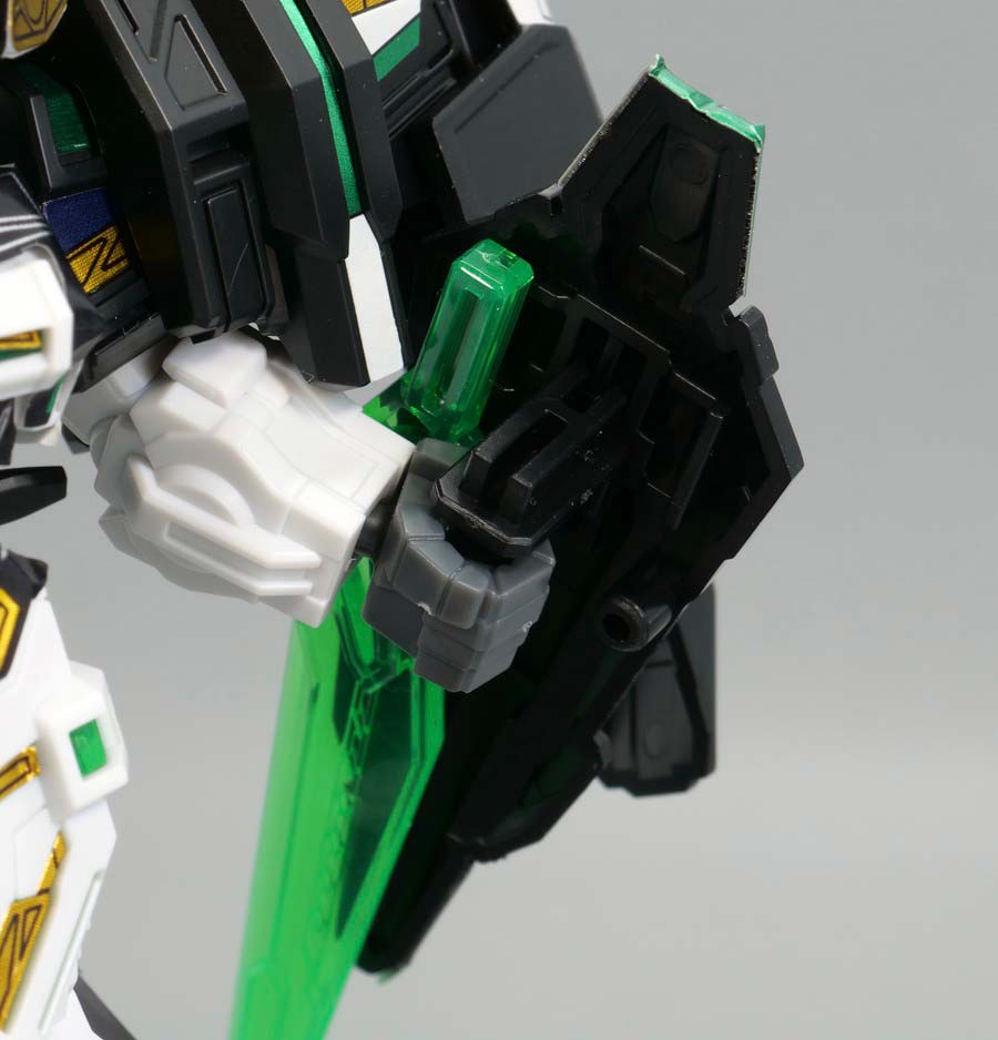 GFガンダムアストレア タイプ-Fのガンプラレビュー画像です