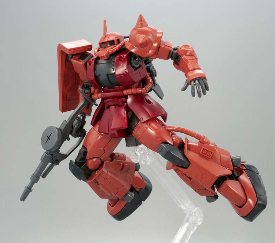 HGシャア専用高機動型ザクIIのガンプラレビュー画像です