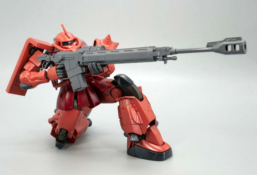 HGシャア専用高機動型ザクIIのガンプラレビュー画像です