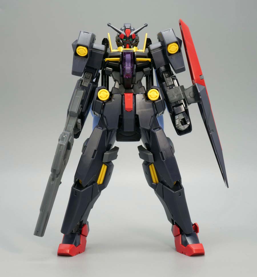 HGガンダムプルトーネブラックのガンプラレビュー画像です