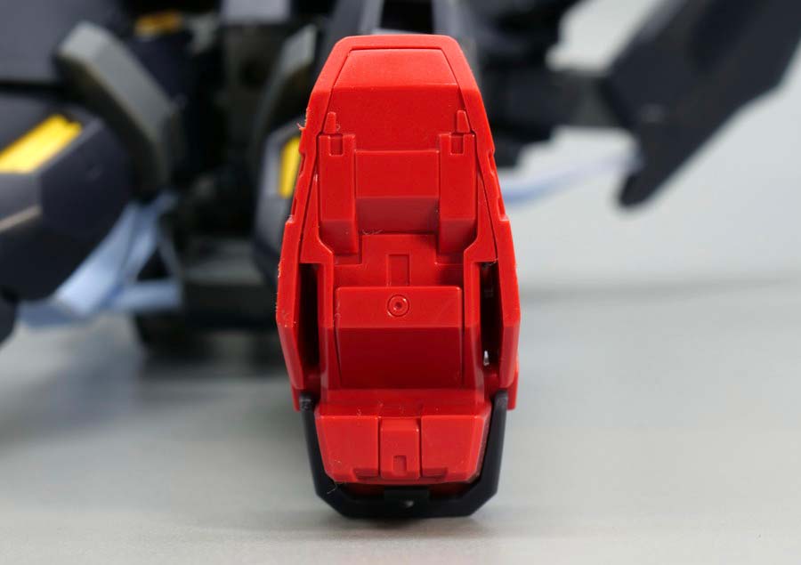 HGガンダムプルトーネブラックのガンプラレビュー画像です