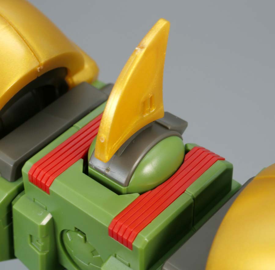 HGレオンのガンプラレビュー画像です