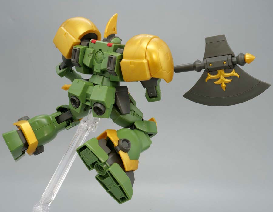 HGレオンのガンプラレビュー画像です