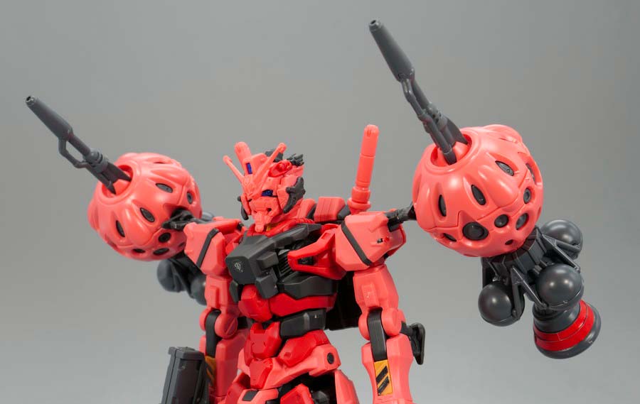 HG赤いガンダムのガンプラレビュー画像です