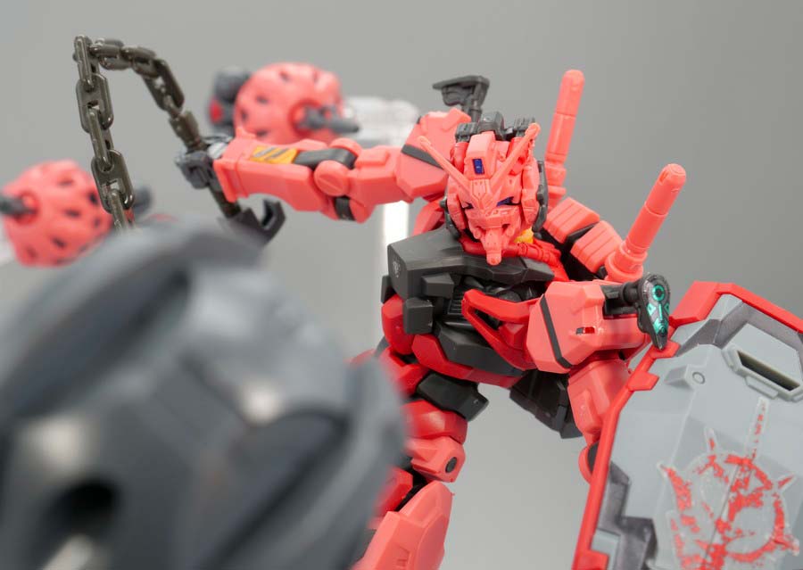 HG赤いガンダムのガンプラレビュー画像です