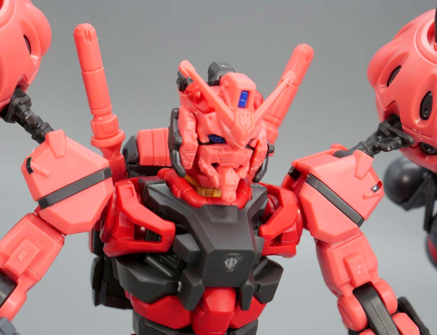 HG赤いガンダムのガンプラレビュー画像です