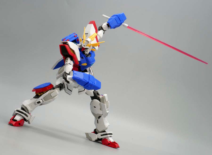 RGシャイニングガンダム スーパーモードのガンプラレビュー画像です