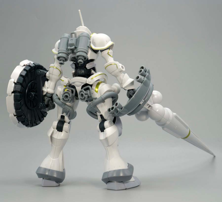 HGエグザベ専用ギャン（ハクジ装備）のガンプラレビュー画像です