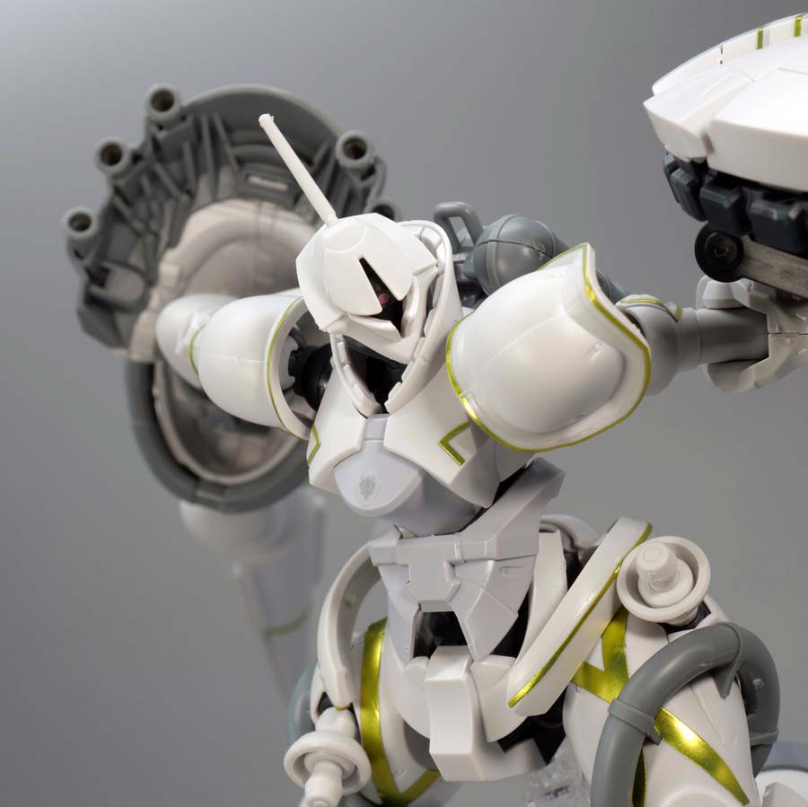 HGエグザベ専用ギャン（ハクジ装備）のガンプラレビュー画像です