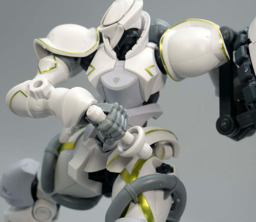 HGエグザベ専用ギャン（ハクジ装備）のガンプラレビュー画像です