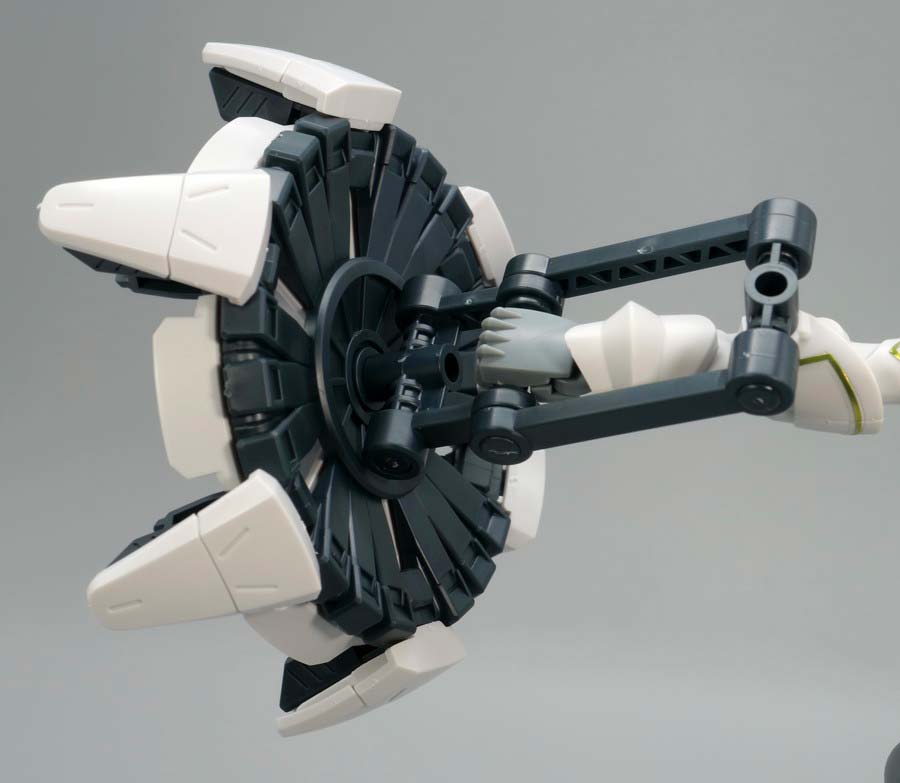 HGエグザベ専用ギャン（ハクジ装備）のガンプラレビュー画像です