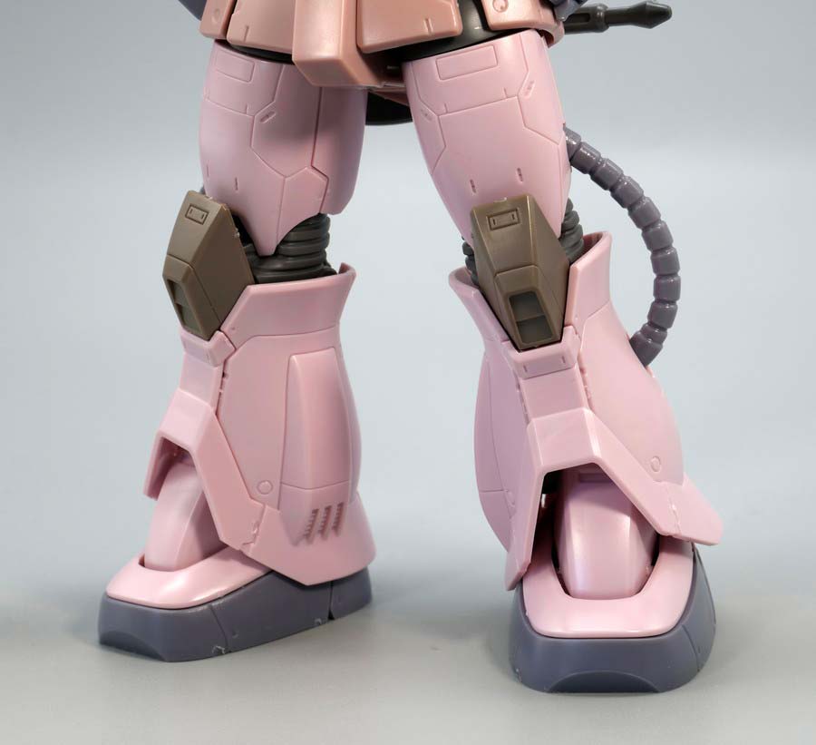 HGザク・デザートタイプ ピンクパンサー隊機のガンプラレビュー画像です
