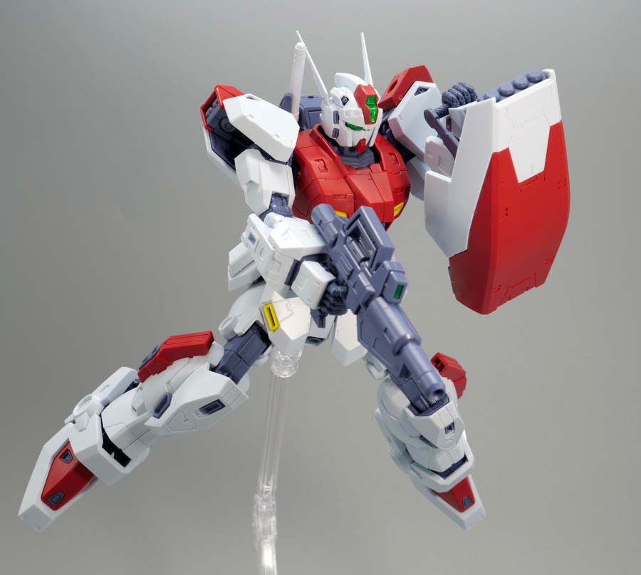 MG F80ガンレイドのガンプラレビュー画像です