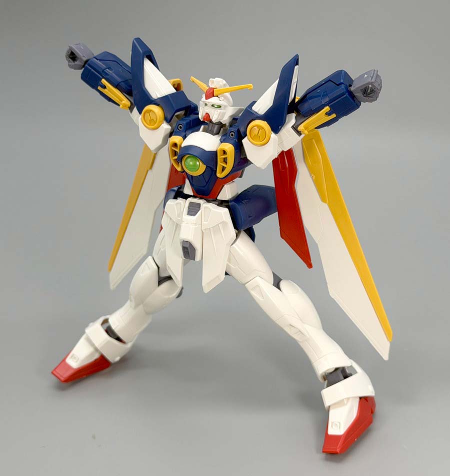 エントリーグレード ウイングガンダムのガンプラレビュー画像です