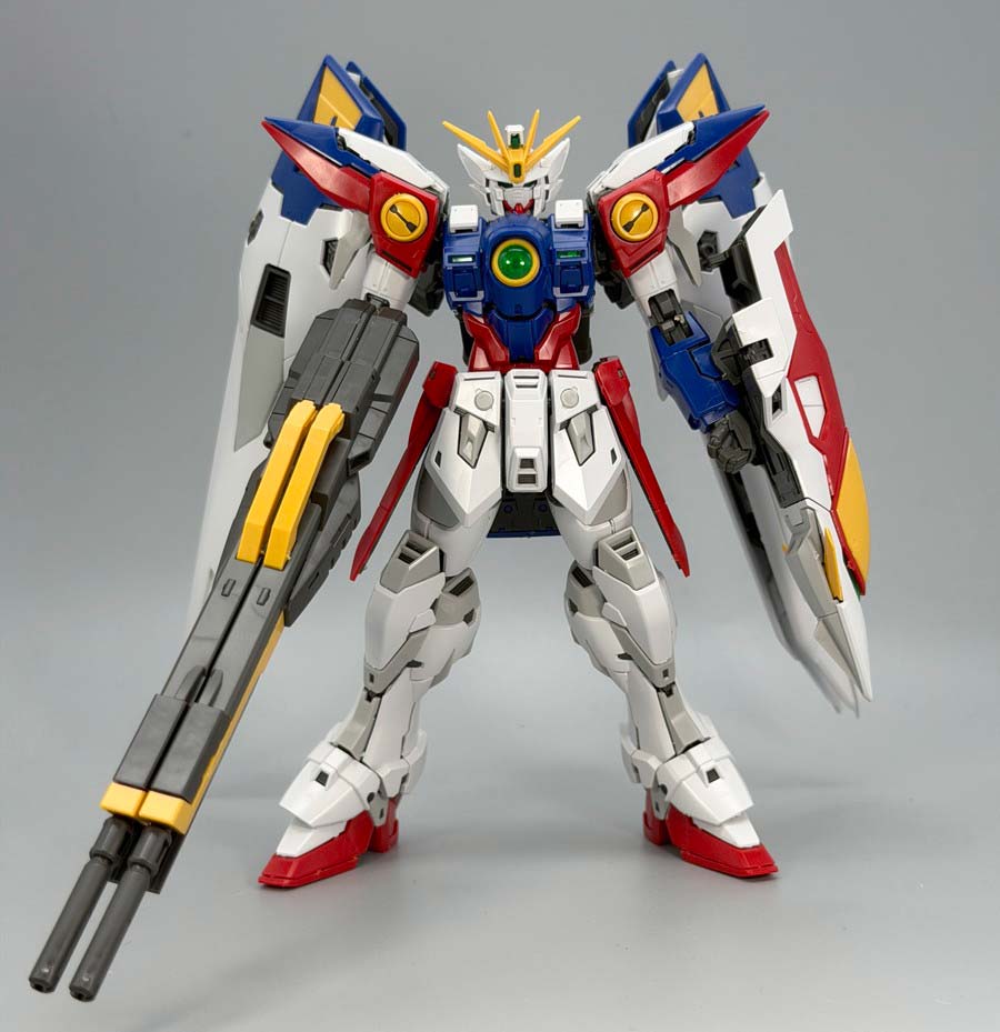 RGウイングガンダムゼロのガンプラレビュー画像です