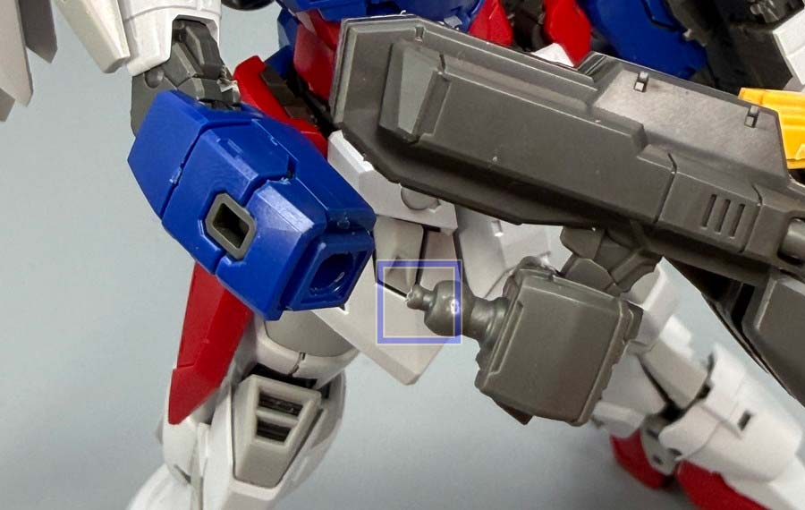 RGウイングガンダムゼロのガンプラレビュー画像です