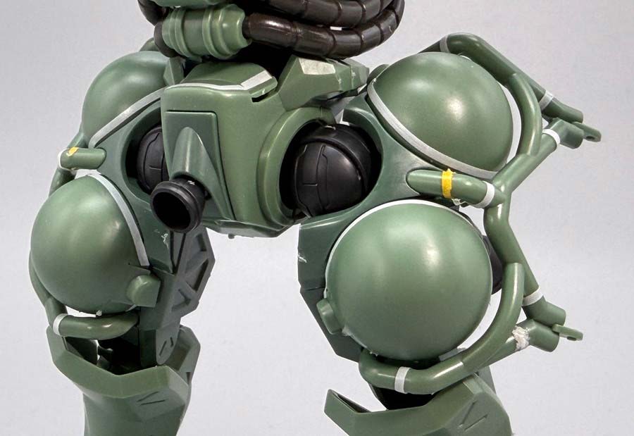 HGザク（GQ）のガンプラレビュー画像です