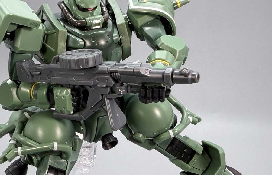 HGザク（GQ）のガンプラレビュー画像です