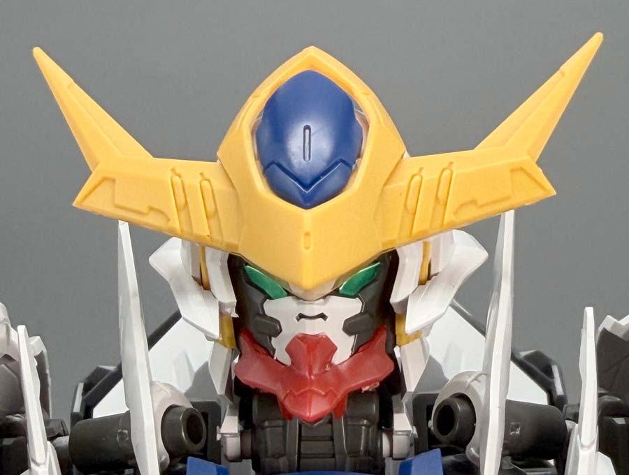MGガンダムバルバトスルプスのガンプラレビュー画像です